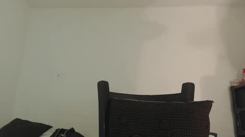 valentia online show from 02/23/25, 01:24