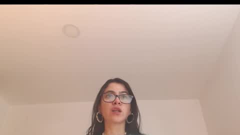 valentia online show from 10/10/25, 02:54