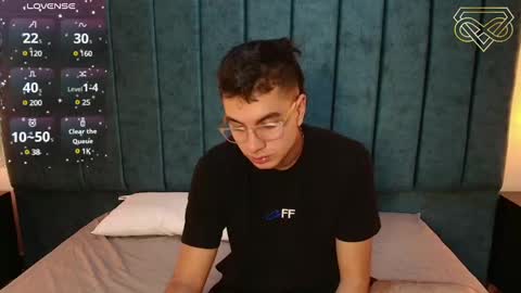 Amadeo Wild online show from 12/21/24, 06:23