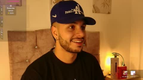 Snapshot of amadeo_wild chatting on 04/26/26, 04:21 Amadeo Wild online show from 04/26/26, 04:21