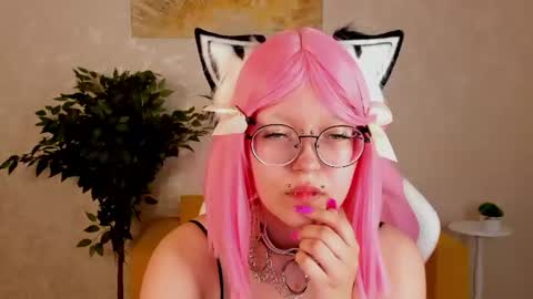 Snapshot of amai_neko chatting on 06/14/26, 12:29 Amai online show from 06/14/26, 12:29
