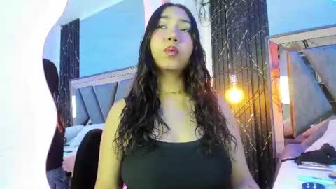 amaia_a online show from 06/22/26, 07:33