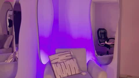 Amaia Haywood online show from 11/08/25, 05:18