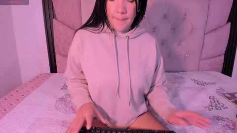 Amaia  online show from 09/28/25, 12:32