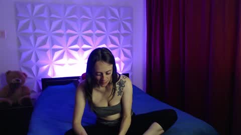 Snapshot of amalett chatting on 07/01/26, 11:23 Amalett online show from 07/01/26, 11:23