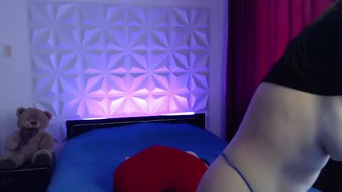 Snapshot of amalett chatting on 07/25/26, 02:25 Amalett online show from 07/25/26, 02:25