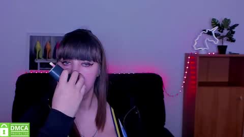 Snapshot of amali_ivanna_smit chatting on 02/17/25, 03:42 Ivanna online show from 02/17/25, 03:42