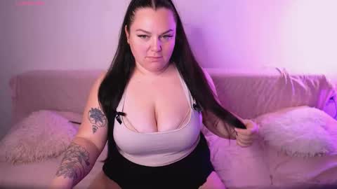 Snapshot of amalia_minkxx chatting on 03/21/26, 03:55 amalia_minkxx online show from 03/21/26, 03:55