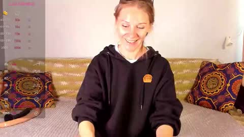 Amalia online show from 10/19/25, 08:04