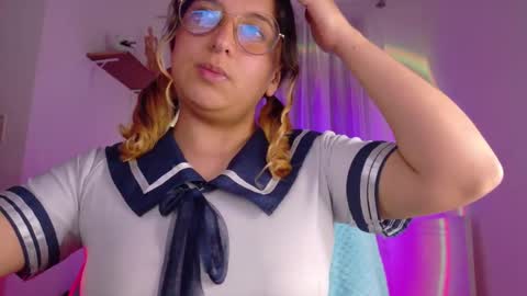 Amalia Im Back See you soon this January 7 at 10 pm Colombia time online show from 10/15/25, 02:44