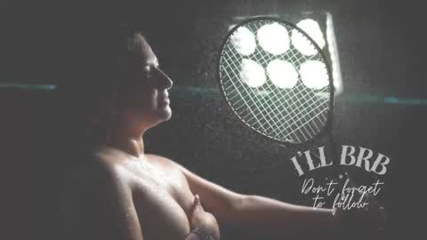 Amalia Im Back See you soon this January 7 at 10 pm Colombia time online show from 10/19/25, 01:50