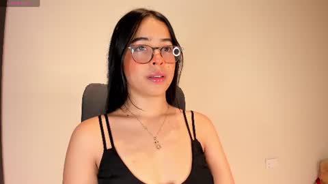 Amalia    real MIA  online show from 06/11/26, 02:33