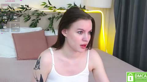 Amalia online show from 10/26/25, 01:06