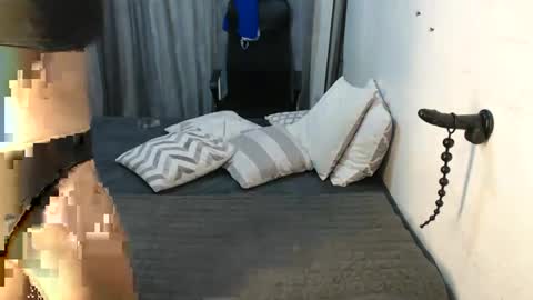 amaliafox11 online show from 02/09/25, 01:35