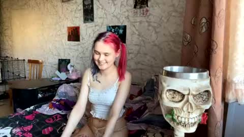 Snapshot of amaliajess chatting on 04/29/26, 01:59 Amaliajess online show from 04/29/26, 01:59