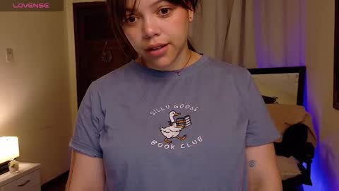         online show from 11/08/25, 01:55