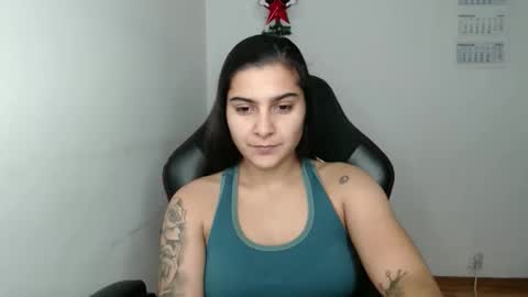 The queen of the biceps  online show from 12/16/25, 02:55