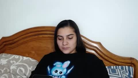 Snapshot of amanda5star chatting on 04/04/26, 10:51 The queen of the biceps online show from 04/04/26, 10:51