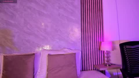 Snapshot of amanda_26 chatting on 02/02/26, 01:48 Luisa online show from 02/02/26, 01:48