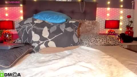 diana        Private is Open online show from 11/06/25, 11:04