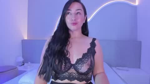 Snapshot of amanda_benz_ chatting on 07/01/26, 11:23 amanda_benz_ online show from 07/01/26, 11:23