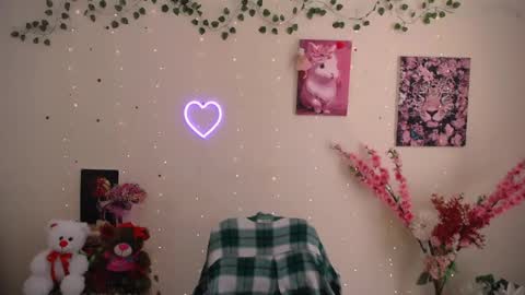 amanda_bright_ online show from 05/19/26, 10:32