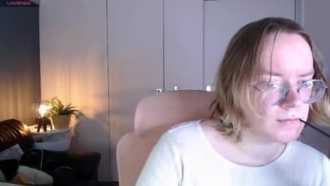 Hi im Amanda online show from 05/08/26, 10:53