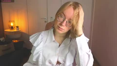 Snapshot of amanda_butlerr chatting on 06/03/26, 01:57 Hi im Amanda online show from 06/03/26, 01:57