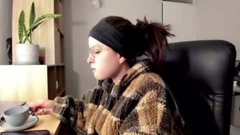 Snapshot of amanda_callum_ chatting on 07/03/26, 11:44 Katha online show from 07/03/26, 11:44
