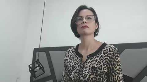 amanda_ramirez online show from 04/24/26, 10:01