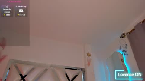 amandaa_fox_ online show from 07/04/26, 05:52