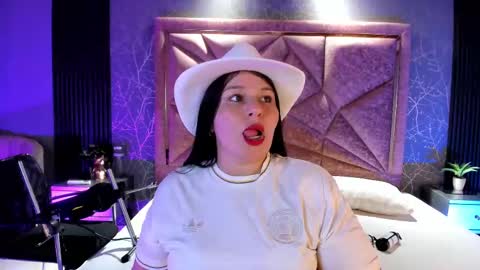 Amanda cruz online show from 09/10/25, 01:27