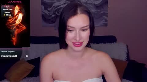 Snapshot of amandaair chatting on 11/09/25, 09:35 AmandaAir online show from 11/09/25, 09:35