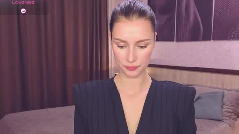 Snapshot of amandaair chatting on 03/22/26, 04:54 AmandaAir online show from 03/22/26, 04:54