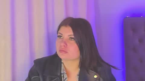 Snapshot of amandahoppe chatting on 04/13/26, 09:37 Amanda online show from 04/13/26, 09:37