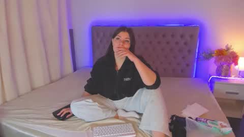 Amanda online show from 05/31/26, 05:04