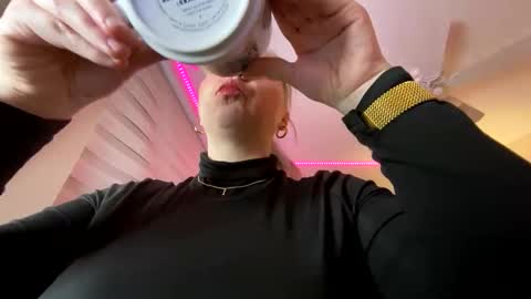 Snapshot of amandainbloom chatting on 02/20/26, 10:49 Amanda online show from 02/20/26, 10:49