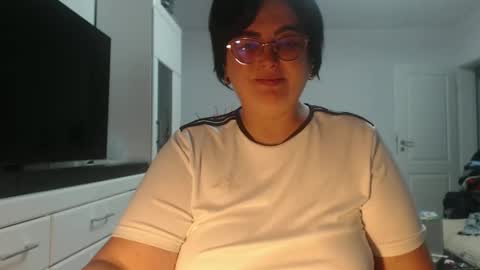 Snapshot of amandamuller1982 chatting on 04/19/26, 06:10 Anda online show from 04/19/26, 06:10