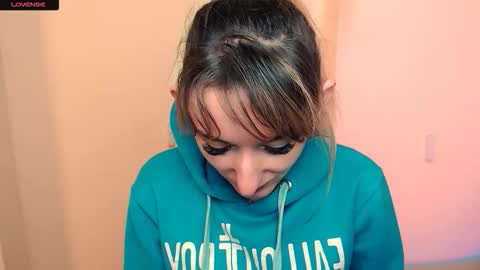 Amanda online show from 11/11/25, 09:42