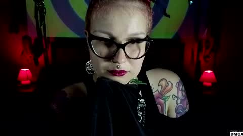 Snapshot of amanita__pantherina chatting on 04/13/26, 11:59 Goddess Amanita online show from 04/13/26, 11:59