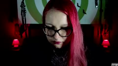 Snapshot of amanita__pantherina chatting on 04/15/26, 10:33 Goddess Amanita online show from 04/15/26, 10:33