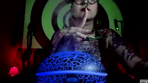 Snapshot of amanita__pantherina chatting on 04/18/26, 08:29 Goddess Amanita online show from 04/18/26, 08:29