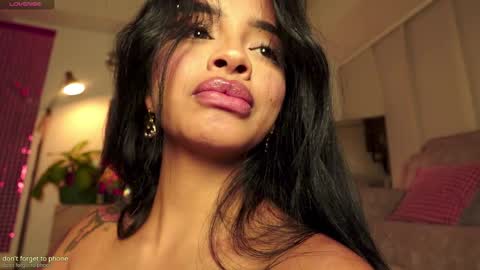 Snapshot of amapola_666 chatting on 04/21/26, 02:51 Ama online show from 04/21/26, 02:51