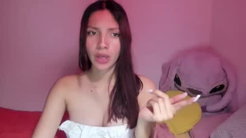 Snapshot of amara_22_ chatting on 03/02/25, 04:50 Liz online show from 03/02/25, 04:50