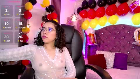 amara_davis1 online show from 10/01/25, 03:01