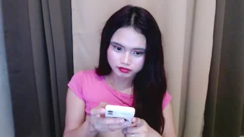 Snapshot of amara_hayami chatting on 11/17/25, 04:13 amara_hayami online show from 11/17/25, 04:13