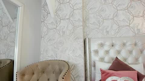 Snapshot of amara_rousse chatting on 02/26/26, 11:20 amara_rousse online show from 02/26/26, 11:20