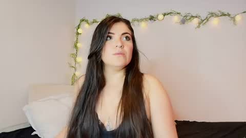 Amara Vega  online show from 05/30/26, 11:18