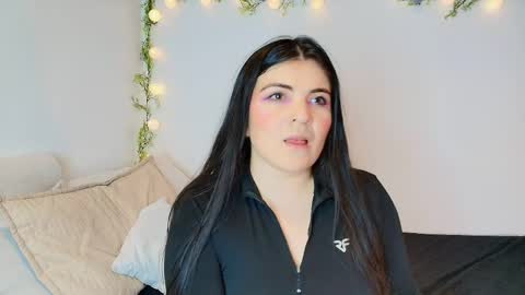 Amara Vega  online show from 05/31/26, 10:22