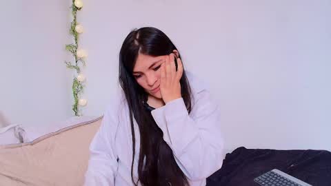 Amara Vega  online show from 06/03/26, 02:33